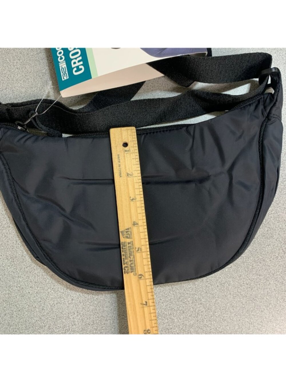 NWT 32 Degrees Fanny pack Unisex One Size Black Water-Resistant Nylon - Picture 4 of 9